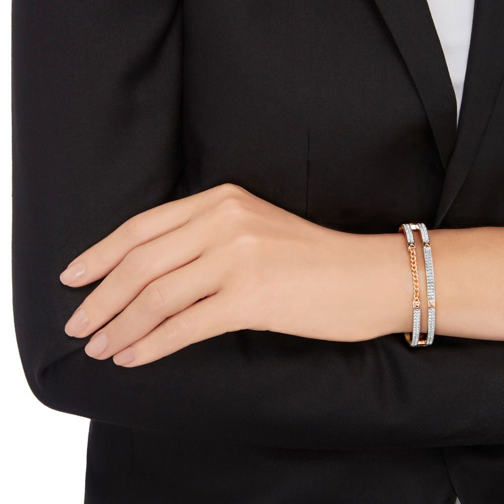 Imagem modelo efeito hover