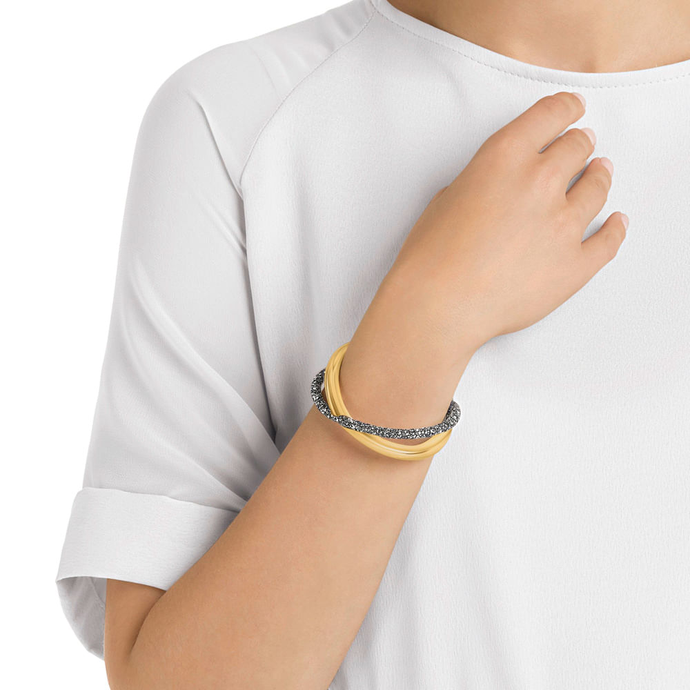 Imagem modelo efeito hover