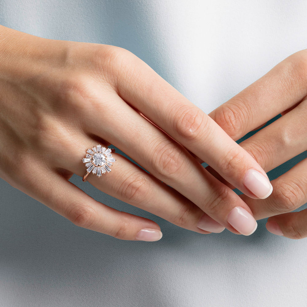 Imagem modelo efeito hover