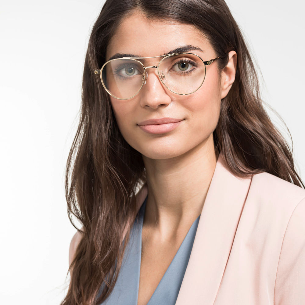 Imagem modelo efeito hover