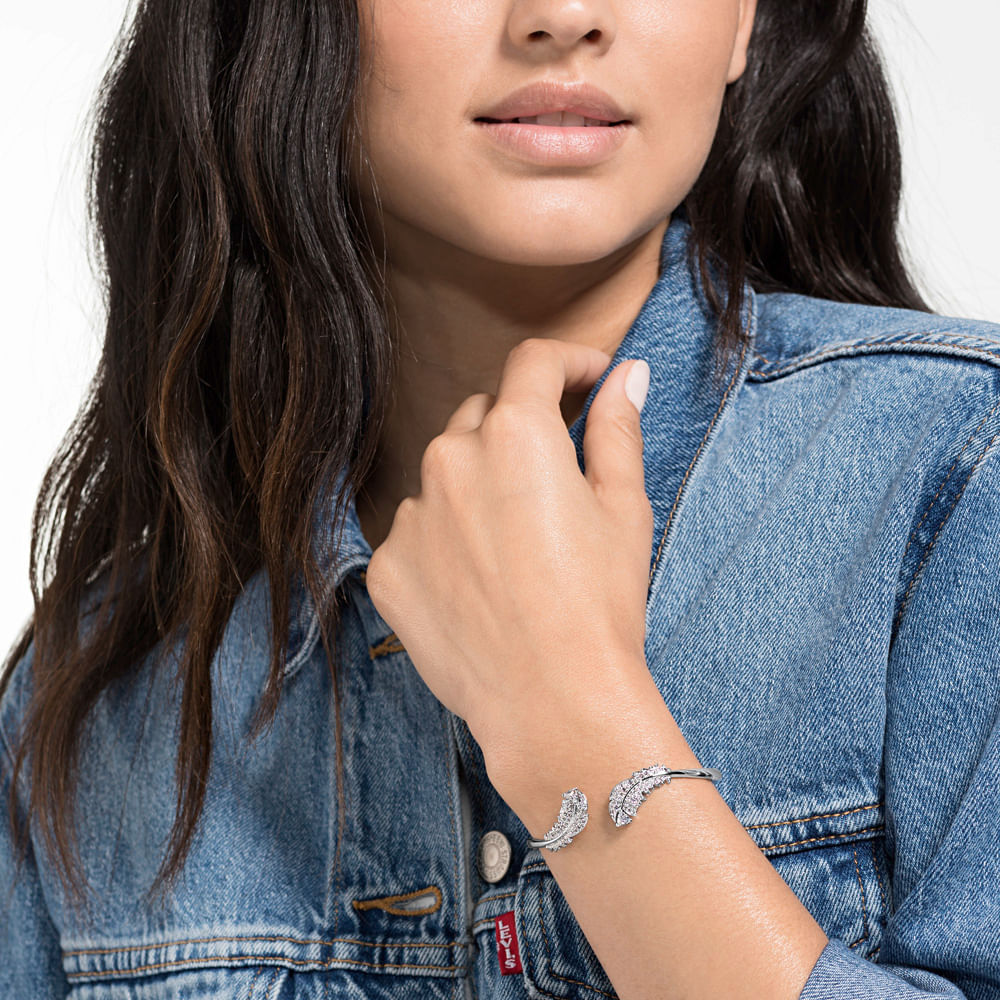 Imagem modelo efeito hover