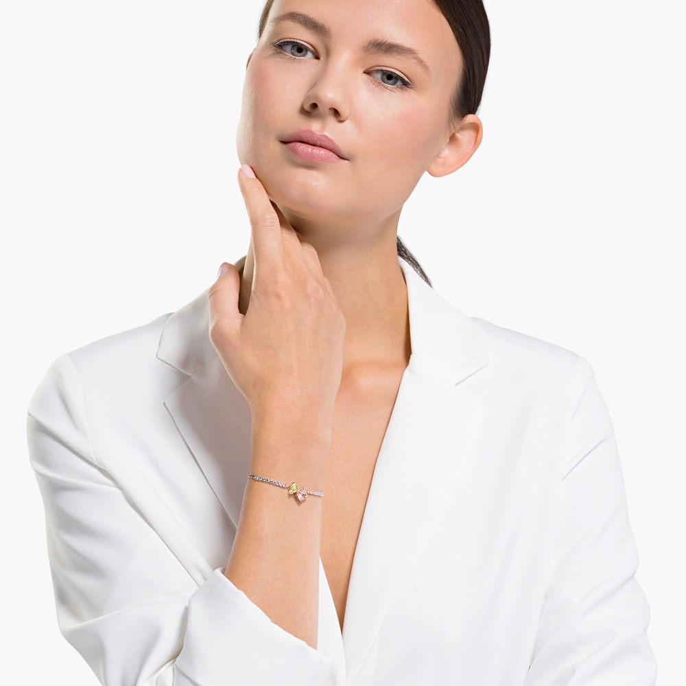 Imagem modelo efeito hover