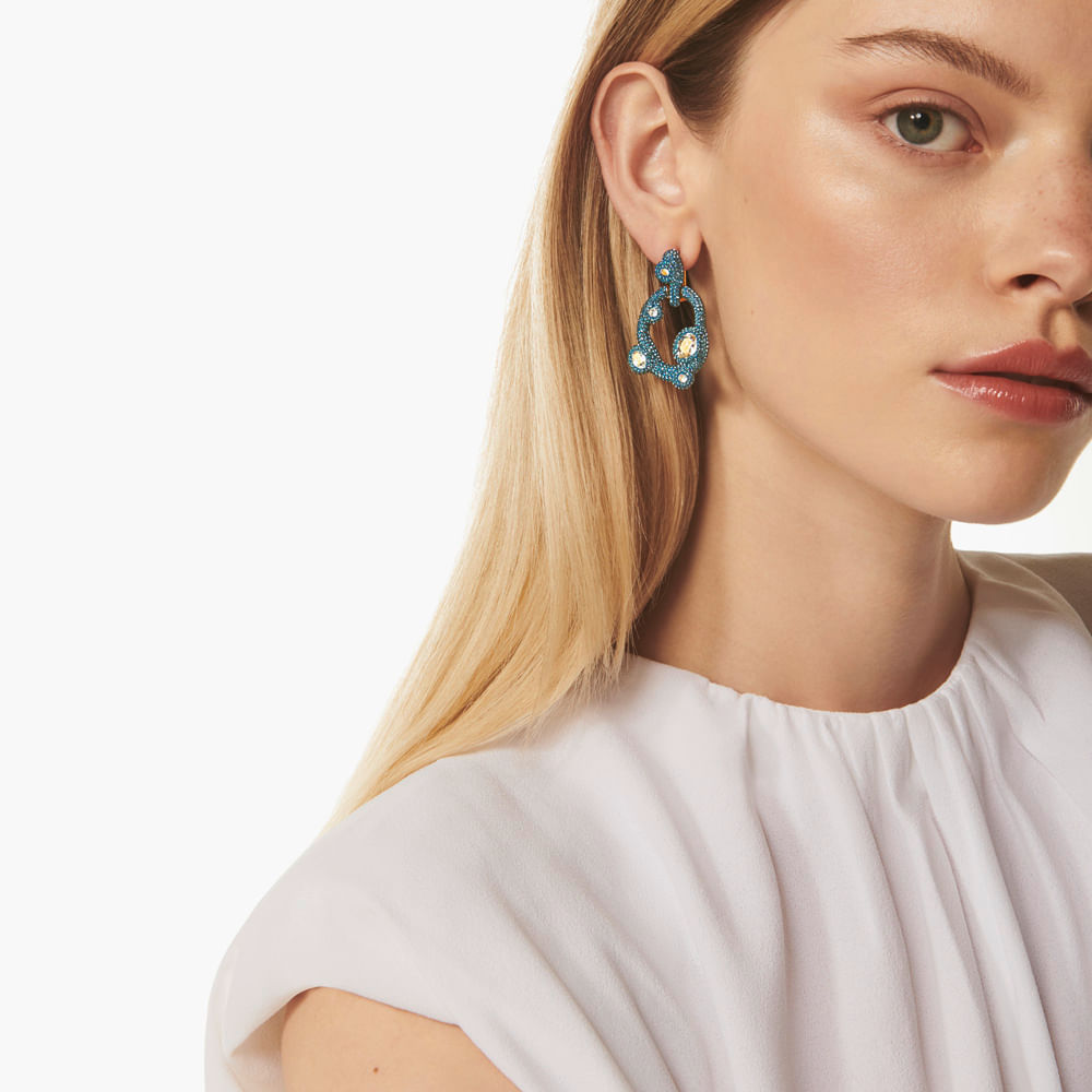 Imagem modelo efeito hover