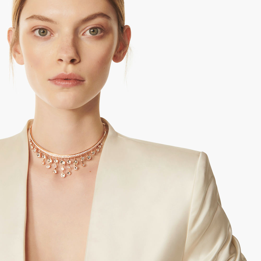 Imagem modelo efeito hover