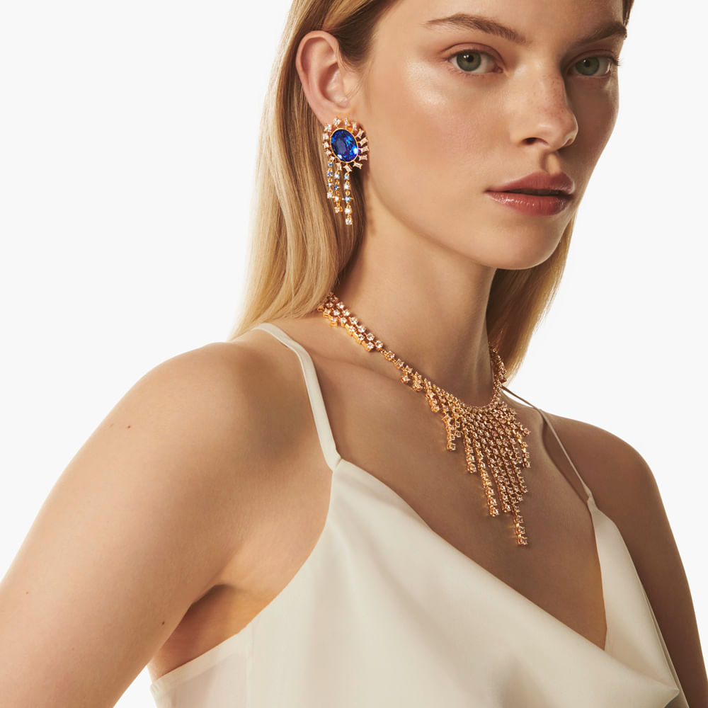 Imagem modelo efeito hover