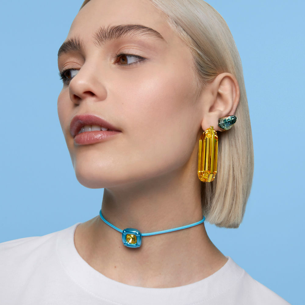 Imagem modelo efeito hover