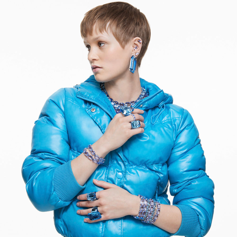 Imagem modelo efeito hover