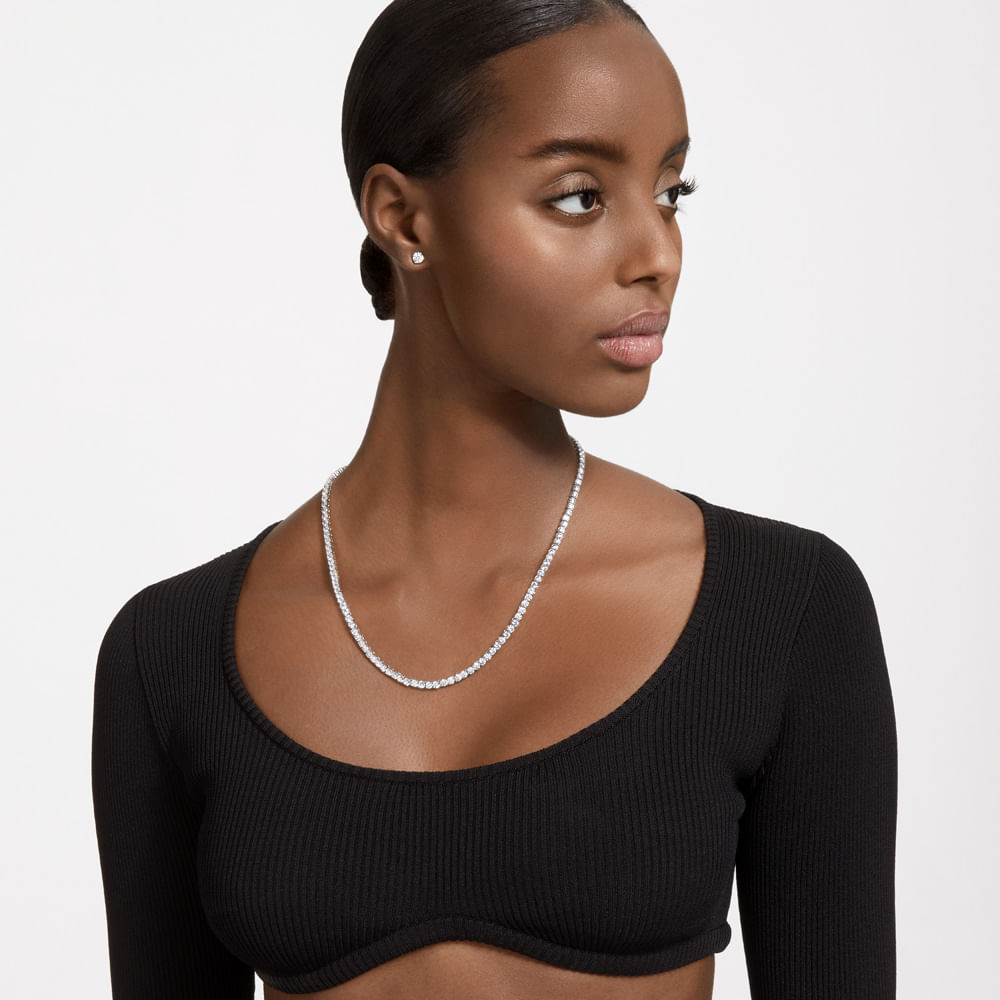 Imagem modelo efeito hover