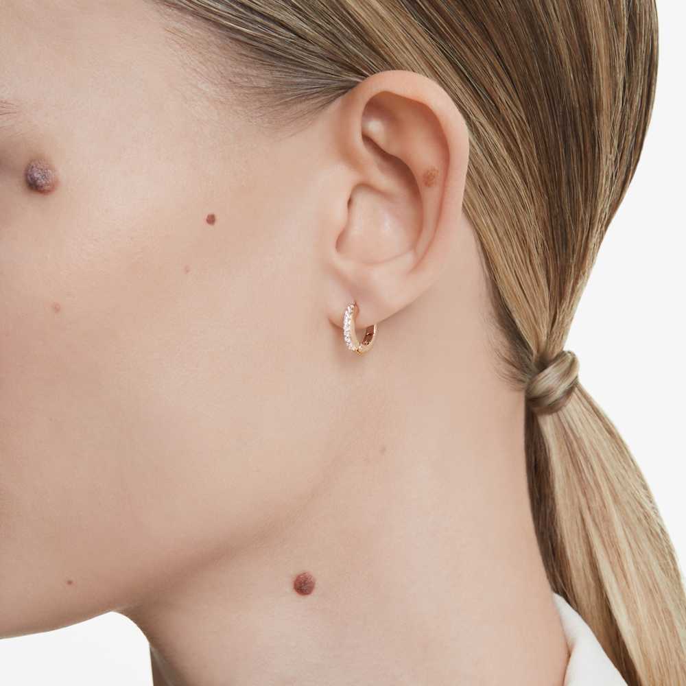 Imagem modelo efeito hover