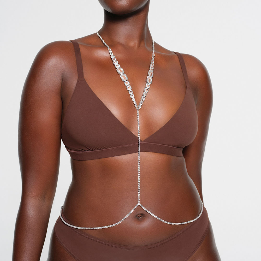 Imagem modelo efeito hover