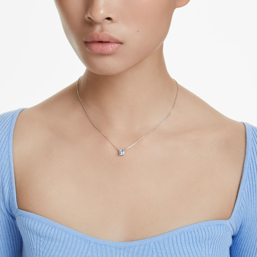 Imagem modelo efeito hover