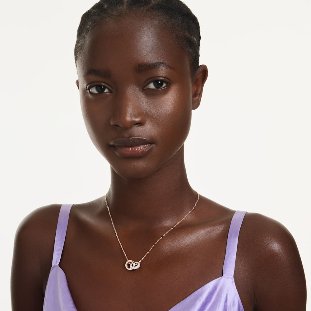 Imagem modelo efeito hover